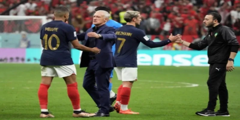 Hành trình Didier Deschamps bước vào ngôi đền huyền thoại